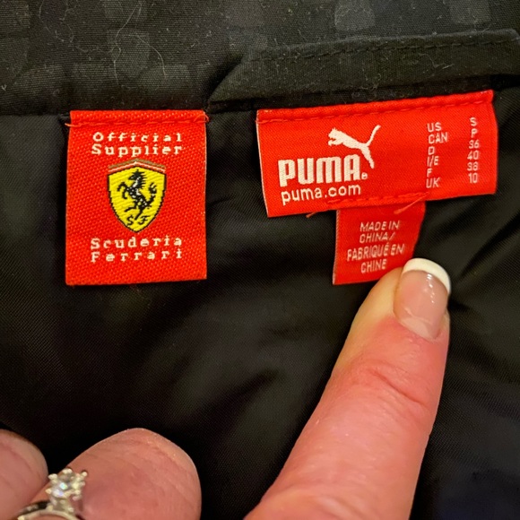 Puma Ferrari driving jacket. - Picture 7 of 7